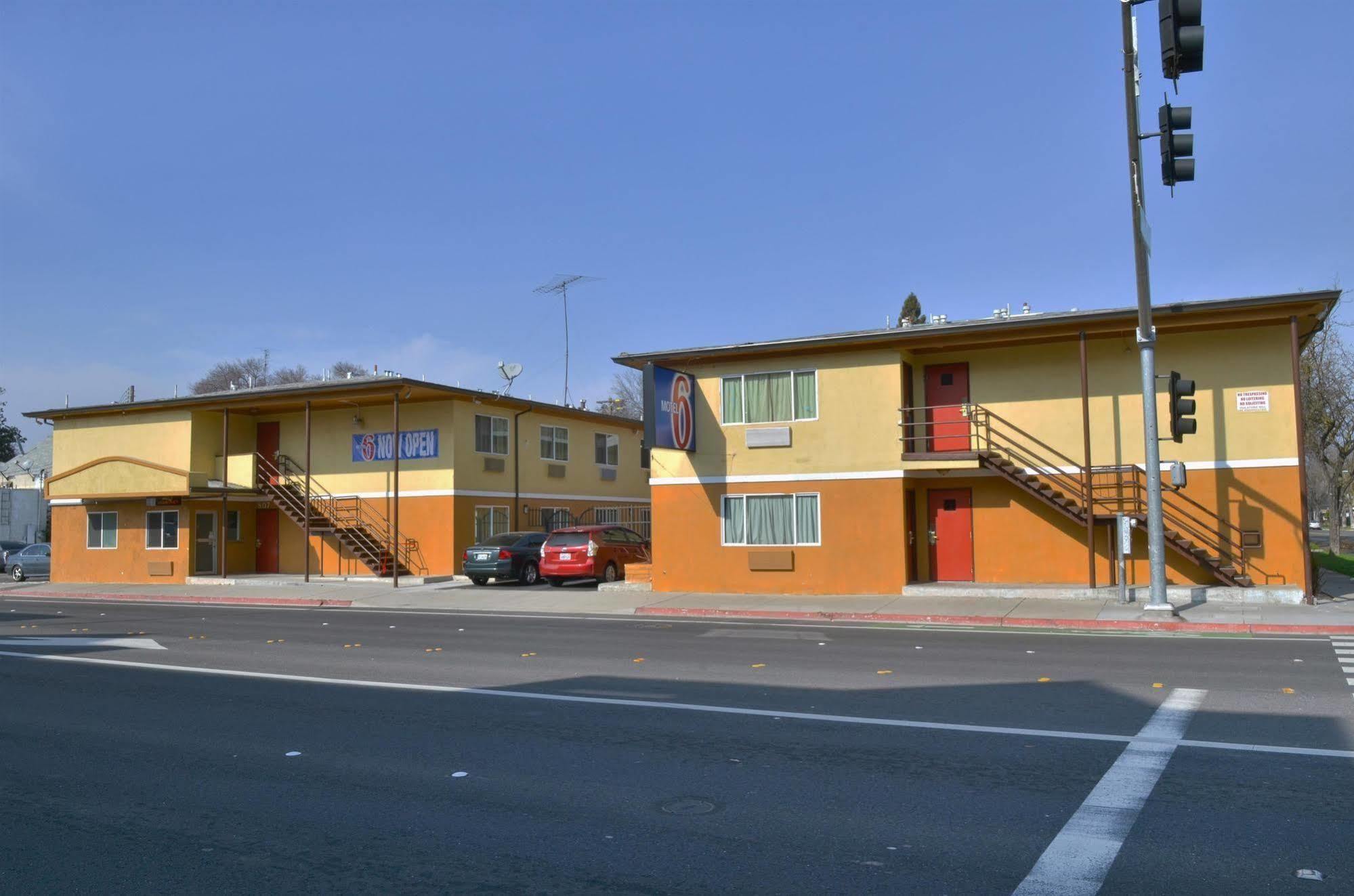 Motel 6-Modesto, Ca - Downtown Exterior photo