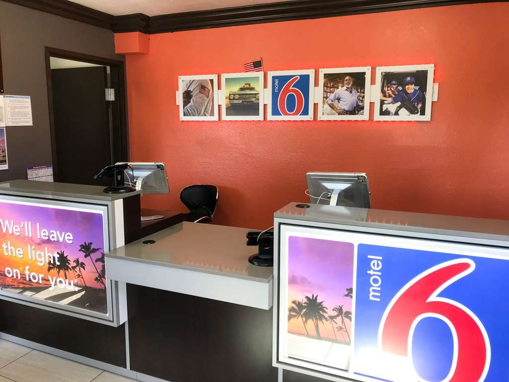 Motel 6-Modesto, Ca - Downtown Interior photo