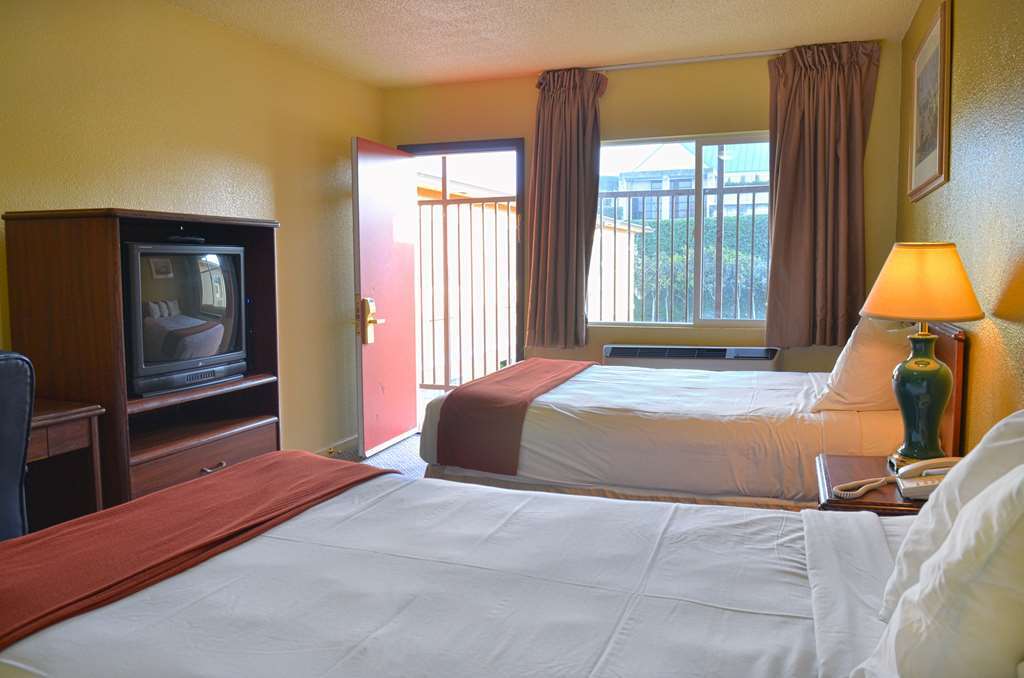 Motel 6-Modesto, Ca - Downtown Room photo